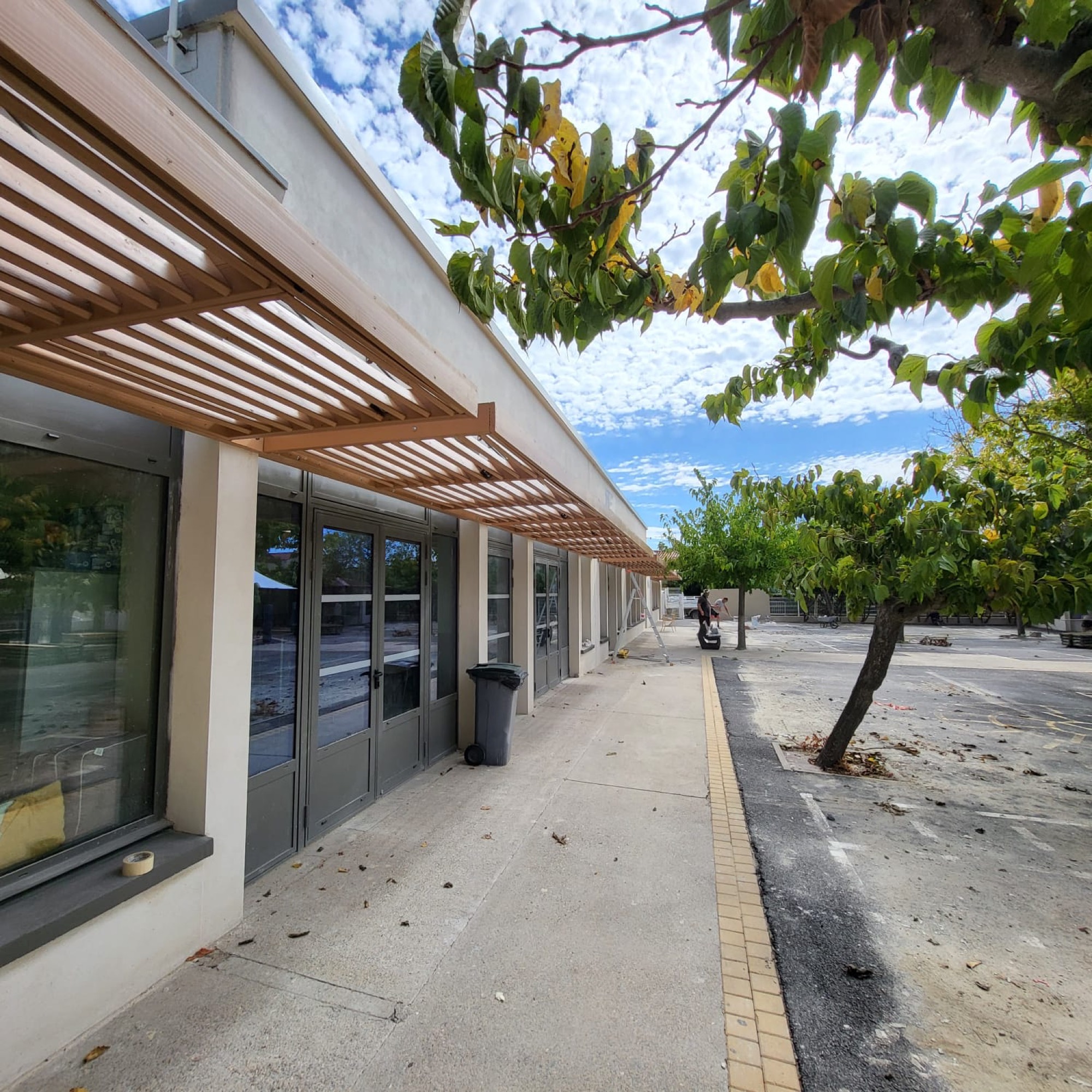Rénovation complète de brise-soleils en bois - Agde