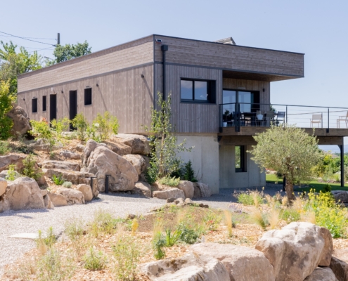 Maison ossature bois avec toiture plate