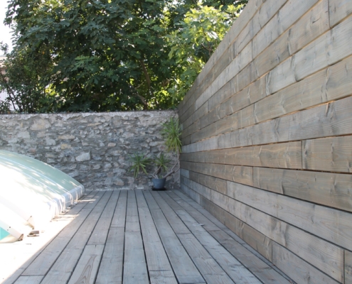 Terrasse contour de piscine